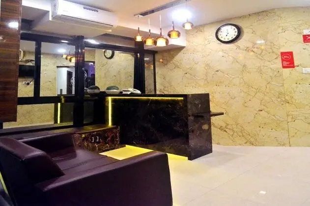 THE BEST HOTEL MUMBAI