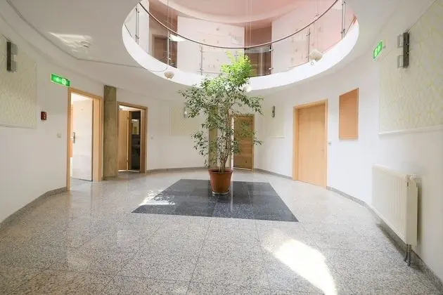 Best One Hotel - Lobi