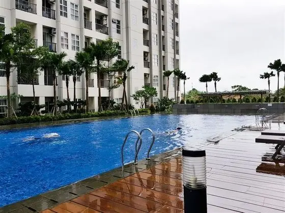 Best Price 1BR Apartment at Saveria near AEON Mall - Dış Mekan