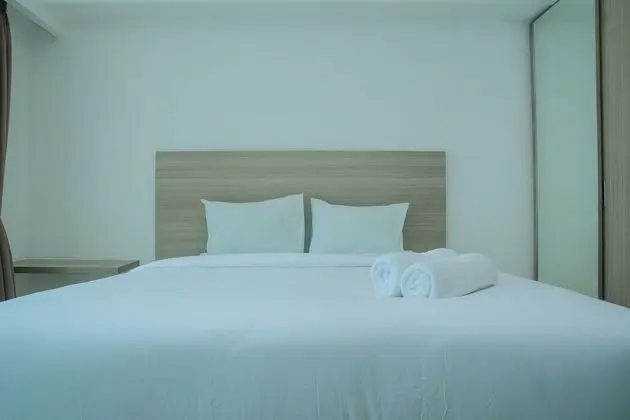 Best Price Studio at Tamansari The Hive Apartment - Oda