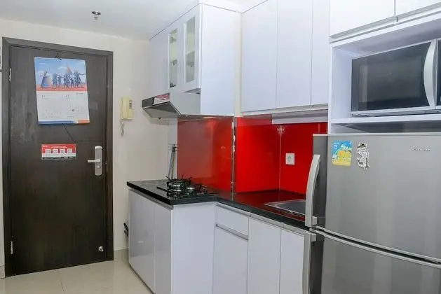 Best and Strategic Studio at Tamansari The Hive Apartment - Mutfak