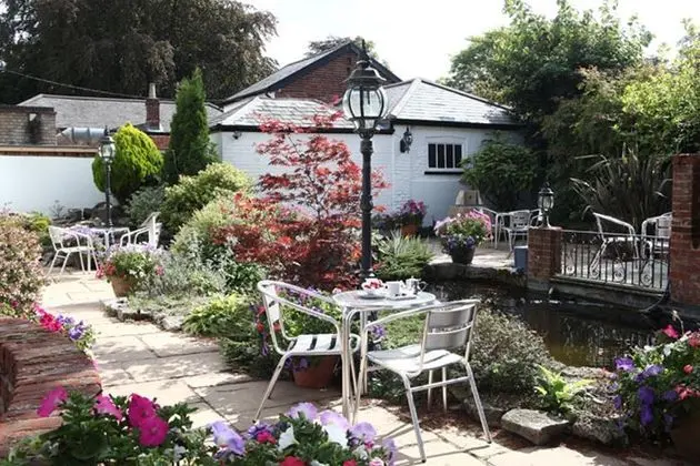 Best Western Aannesley House