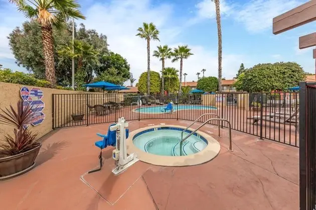 Best Western Americana Inn - Havuz