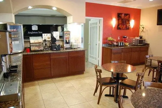 Best Western Angleton Inn - Genel