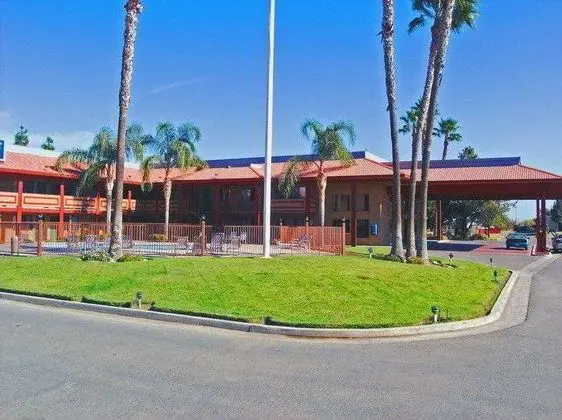 Best Western Apricot Inn - 1