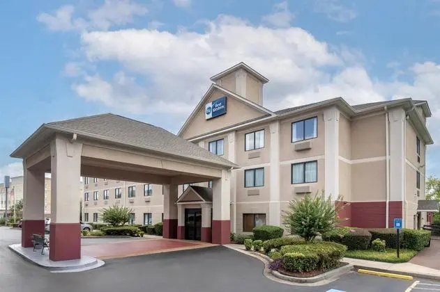 Best Western Augusta West - Dış Mekan