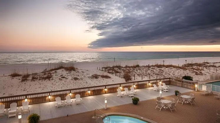 Best Western On The Beach - Genel