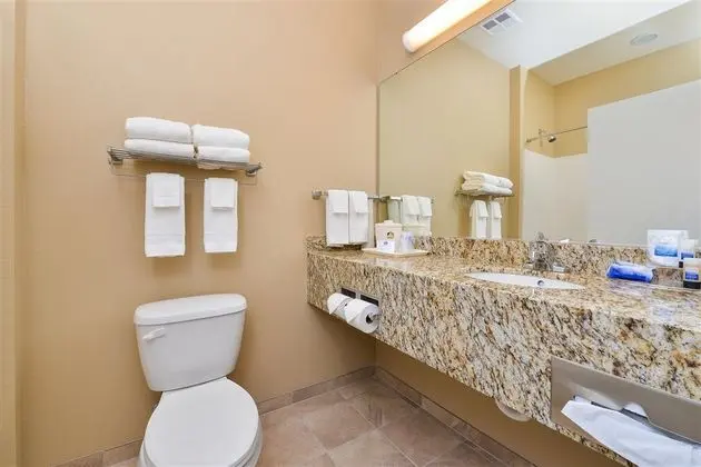 Best Western Blackwell Inn