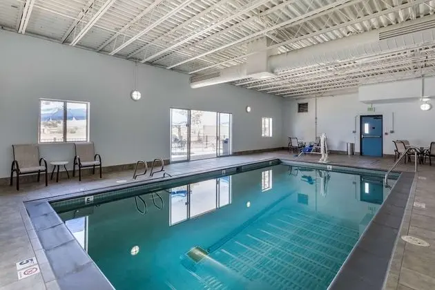 Best Western Brighton Inn - Havuz