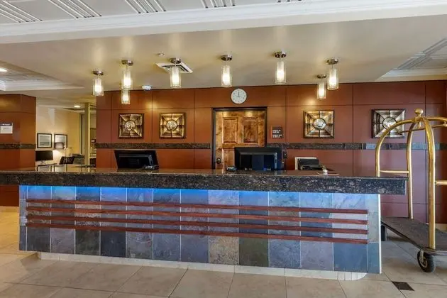 Best Western Brighton Inn - Lobi