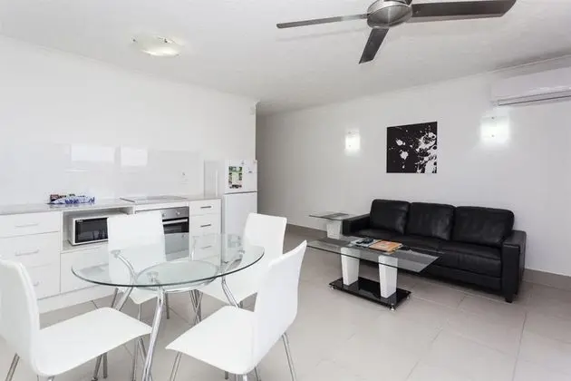 Best Western Broadbeach Travel Inn Apartments