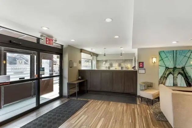 Best Western Brooklyn-Coney Island Inn - Lobi