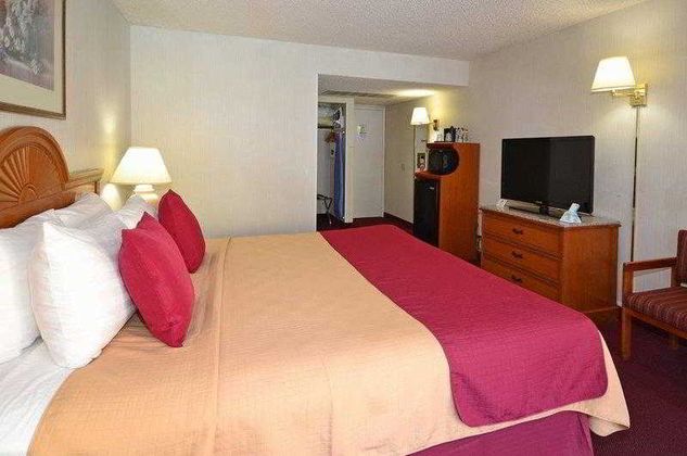 Best Western Canoga Park Motor Inn