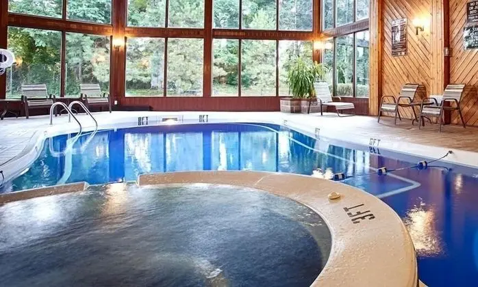 Best Western Clifton Park - Havuz