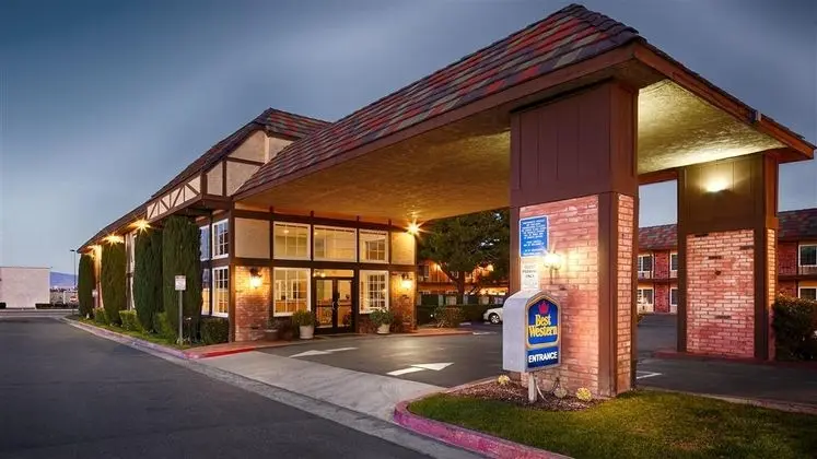 Best Western Corona