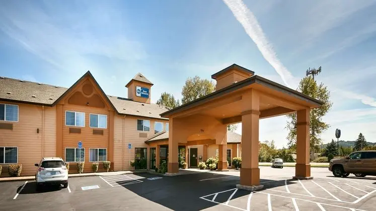 Best Western Dallas Inn & Suites - Dış Mekan