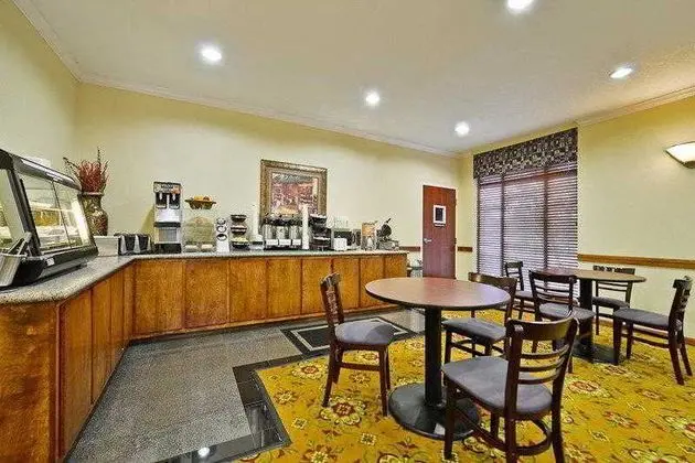 Best Western Dayton Inn & Suites - Genel