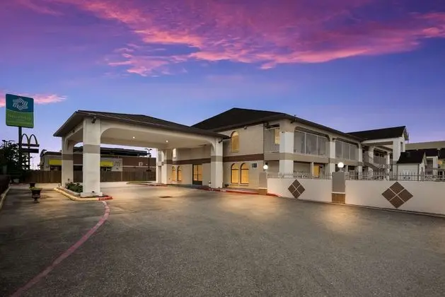 Best Western Deer Park Inn & Suites - Öne Çıkan Resim