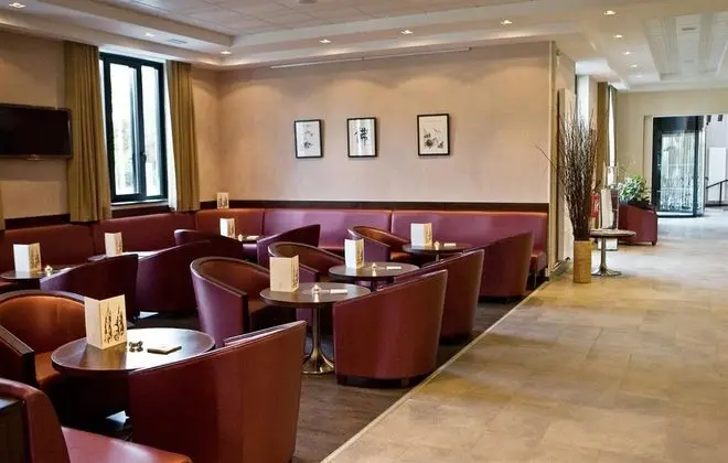 Best Western Hotel Des Francs - Yeme / İçme