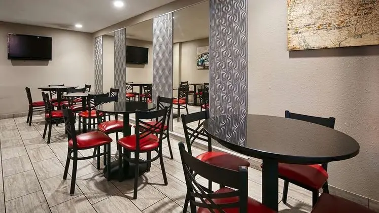 Best Western Desert Villa Inn