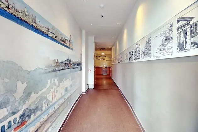 Best Western Hotel du Mucem - Lobi