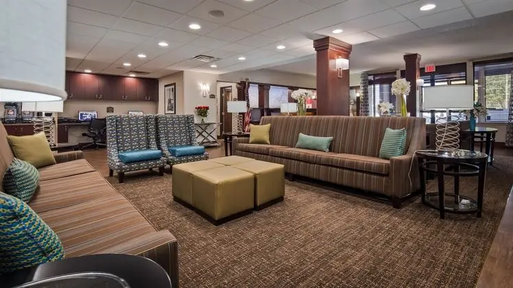 Best Western Galleria Inn & Suites - Lobi