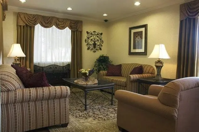 Best Western Garden Inn - Lobi
