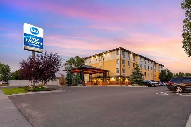 Best Western Golden Prairie Inn & Suites - Dış Mekan