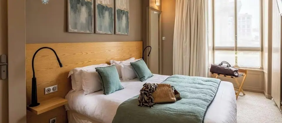 Best Western Grand Hotel De Bordeaux - 1