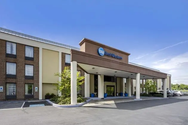Best Western Harrisburg North - Dış Mekan