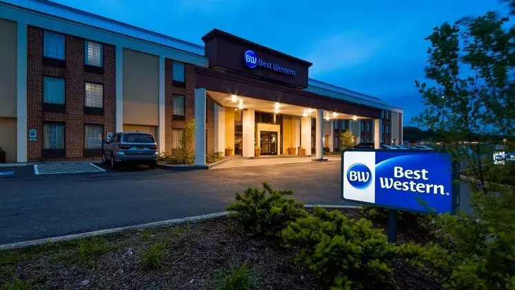 Best Western Harrisburg North - Genel