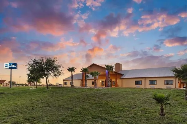 Best Western Hebbronville Inn - Dış Mekan