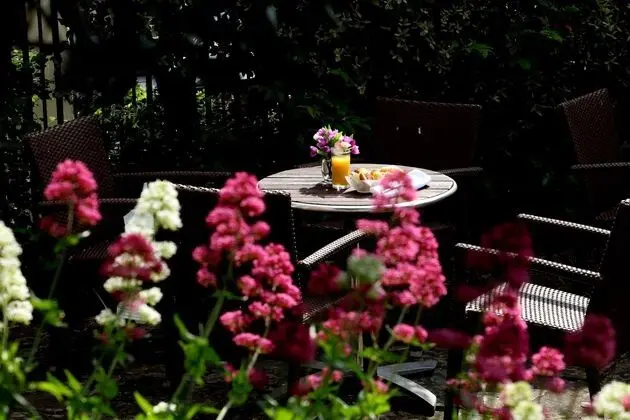 Best Western Henbury Lodge Hotel - Dış Mekan