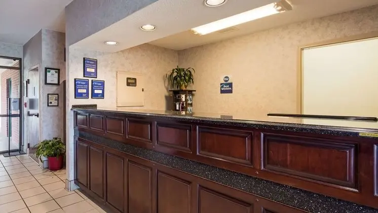Best Western Home Place Inn - Lobi