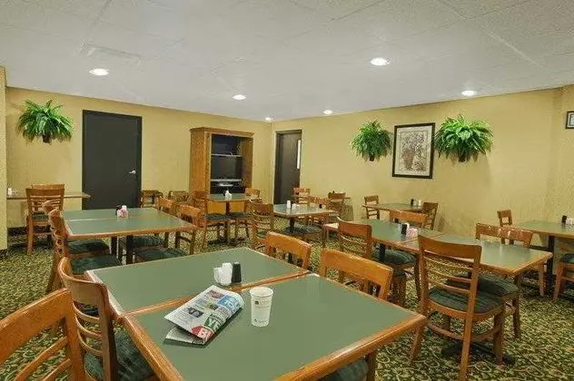 Best Western Huntington Mall Inn