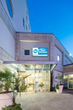 Best Western Hotel Im Forum Muelheim - Dış Mekan