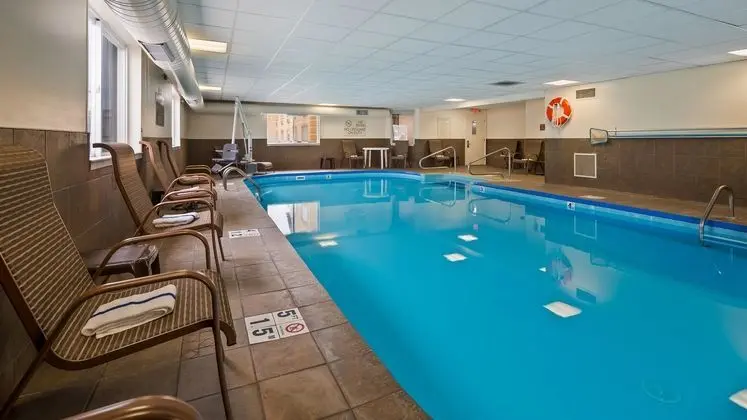 Best Western Inn - Havuz