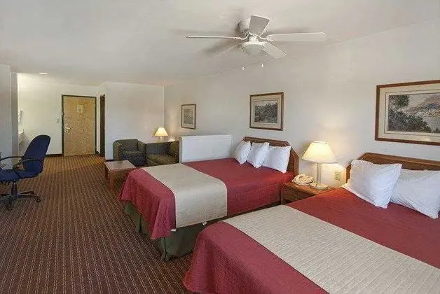 Best Western Inn & Suites