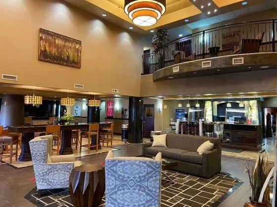 Best Western Kc Speedway Inn & Suites - Lobi