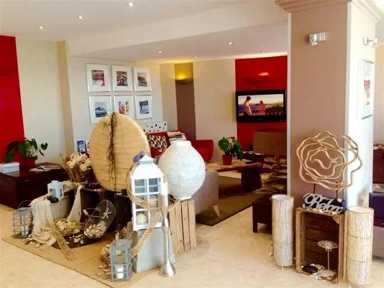Best Western Hotel La Rade - Lobi