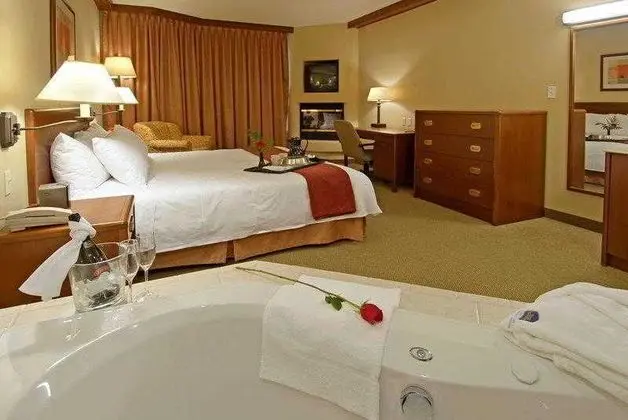 Best Western Lamplighter Inn & Conference Centre