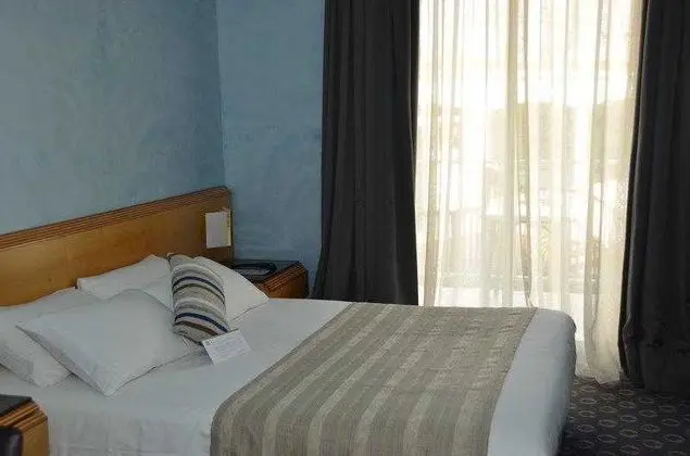Best Western Hotel Les Cleunes - Genel