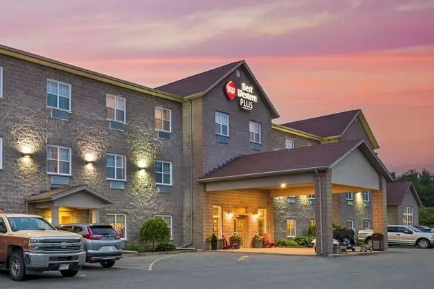 Best Western Liverpool Hotel & Conference Centre - Dış Mekan