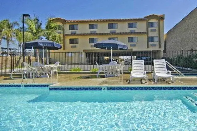 Best Western Los Alamitos Inn & Suites