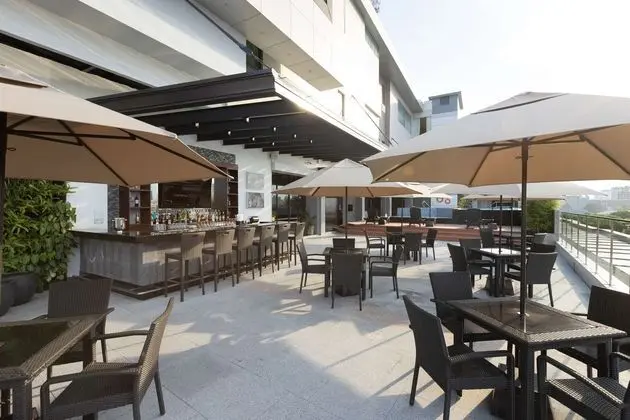 Best Western Metro Clark - Havuz