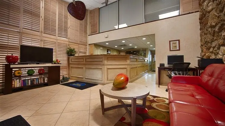 Best Western Naples Inn & Suites