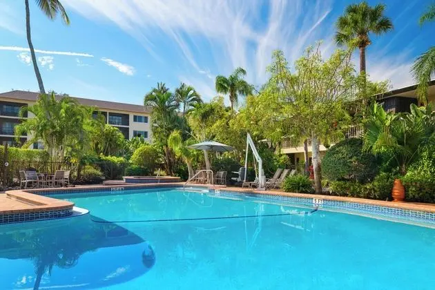 Best Western Naples Inn & Suites - Havuz