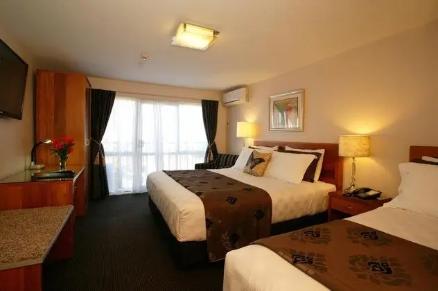 BEST WESTERN Newmarket Inn and Suites - Oda