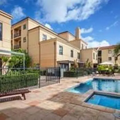 Best Western Northbridge Apartments