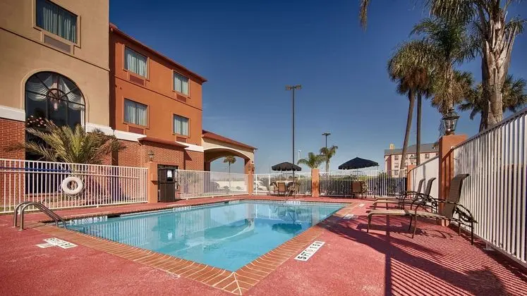 BEST WESTERN Orange Inn & Suites - Havuz